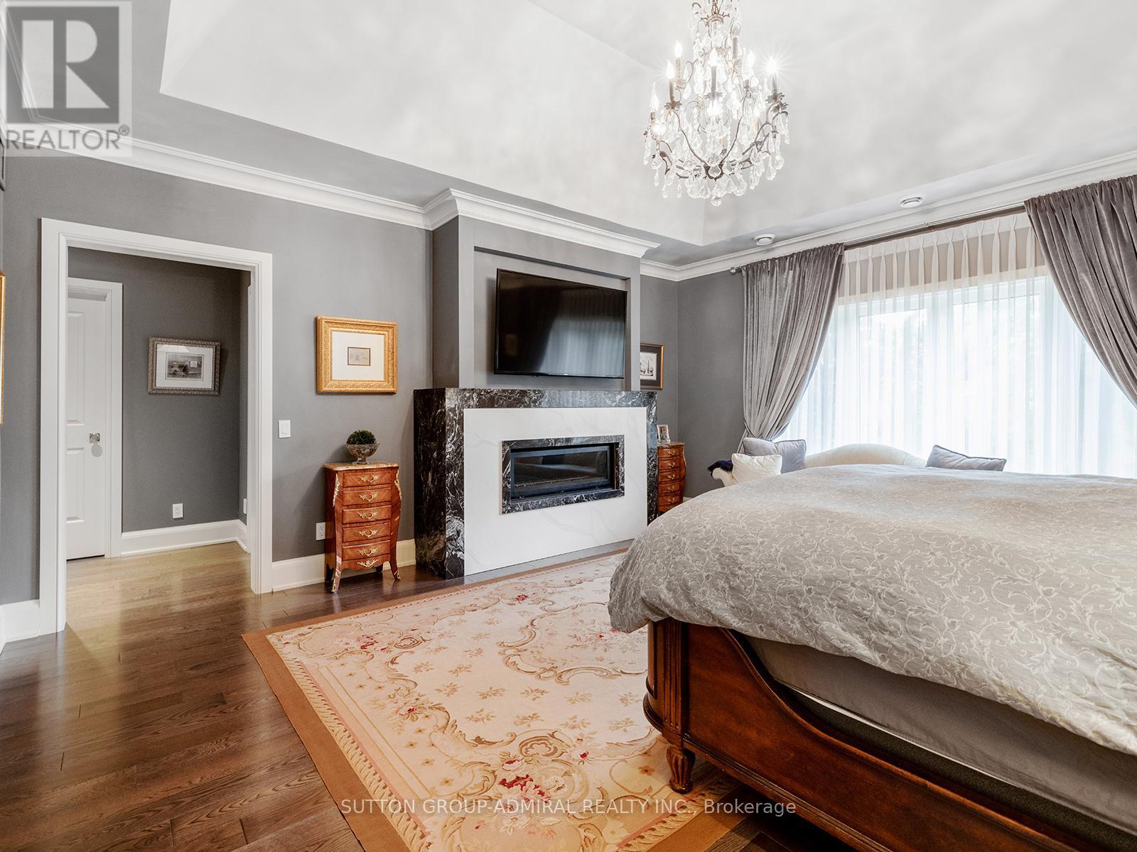 125 Sandringham Drive, Toronto, Ontario  M3H 1E2 - Photo 19 - C12893436