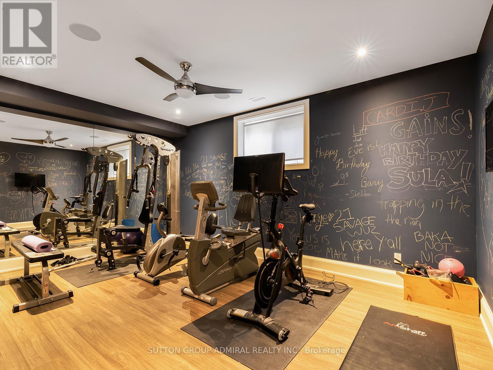 125 Sandringham Drive, Toronto, Ontario  M3H 1E2 - Photo 28 - C12893436