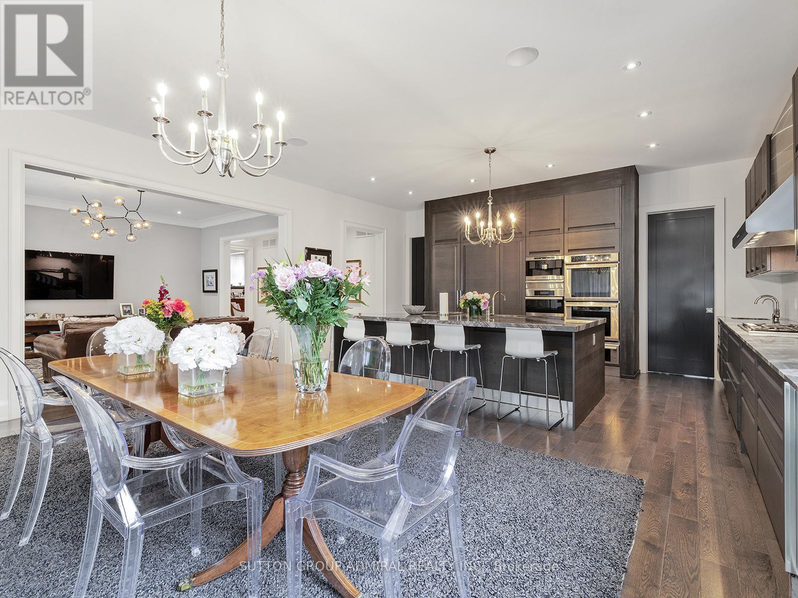 125 Sandringham Drive, Toronto, Ontario  M3H 1E2 - Photo 8 - C12893436