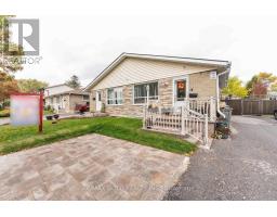 63 NEWSTEAD CRESCENT, Brampton, Ontario