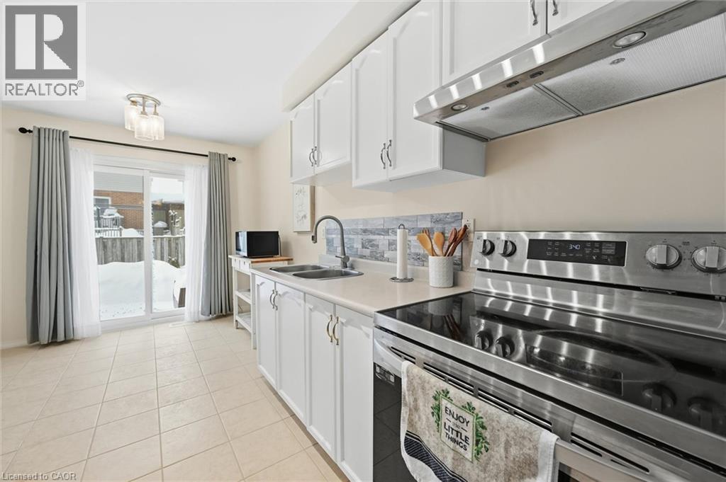 38 Grindstone Way, Waterdown, Ontario  L9H 7B7 - Photo 16 - 40810781