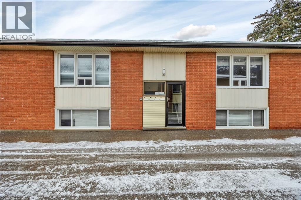 66 Barbara Crescent, Kitchener, Ontario  N2M 4N2 - Photo 2 - 40812522