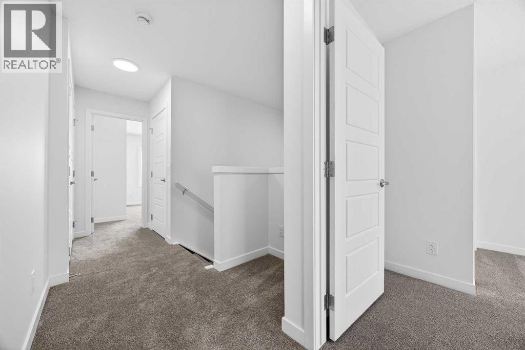 66 Creekside Way Sw, Calgary, Alberta  T2X 6E2 - Photo 17 - A2292722