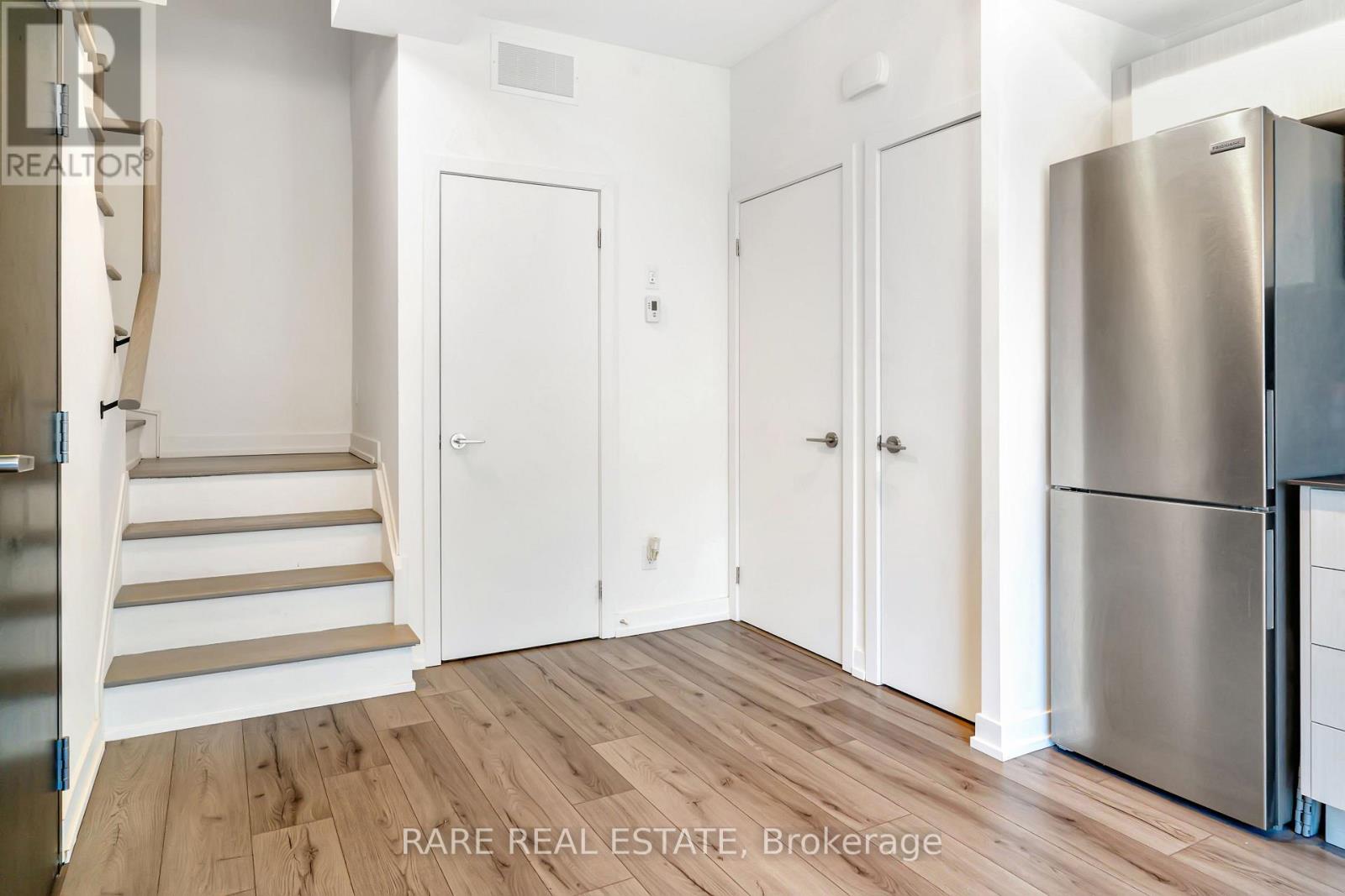 36 - 871 Sheppard Avenue W, Toronto (Clanton Park), Ontario  M3H 0E8 - Photo 6 - C12893474