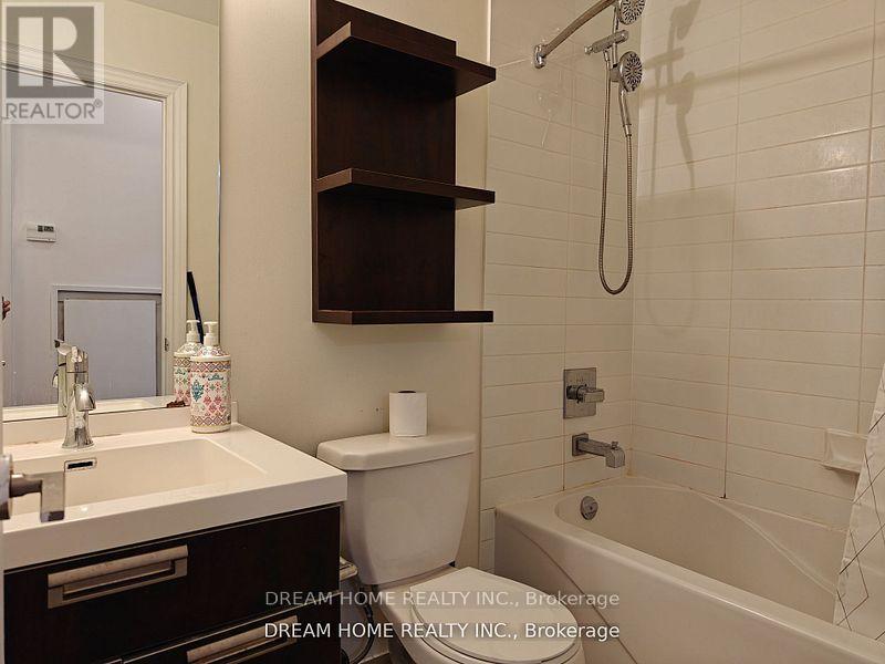 2504 - 28 Ted Rogers Way, Toronto, Ontario  M4Y 2W7 - Photo 12 - C12893508