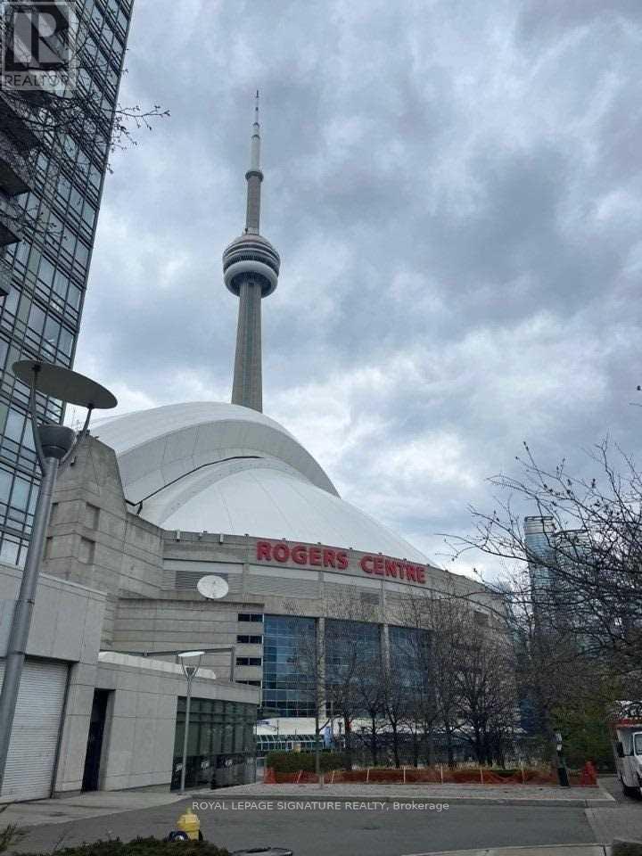 2206 - 5 Mariner Terrace, Toronto, Ontario  M5V 3V6 - Photo 2 - C12893538