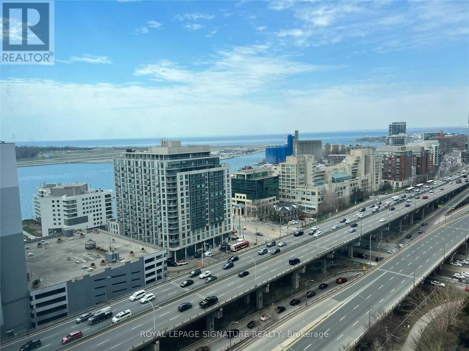 2206 - 5 Mariner Terrace, Toronto, Ontario  M5V 3V6 - Photo 8 - C12893538