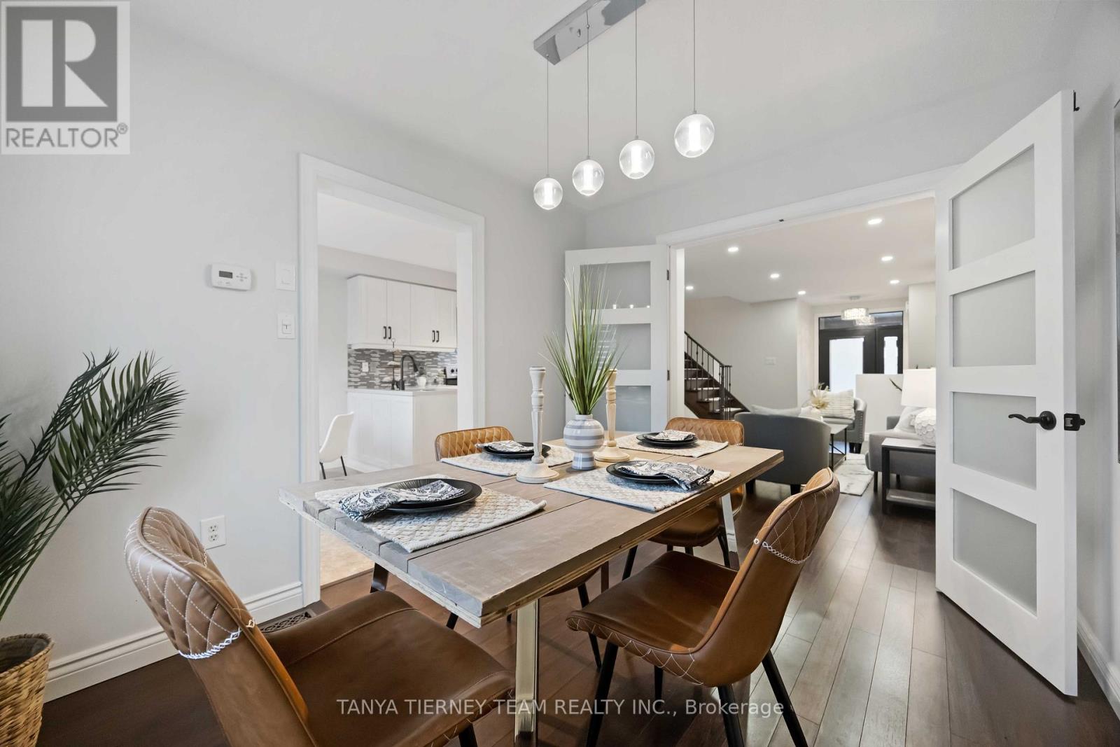 102 Zachary Place, Whitby, Ontario  L0B 1C0 - Photo 14 - E12893532