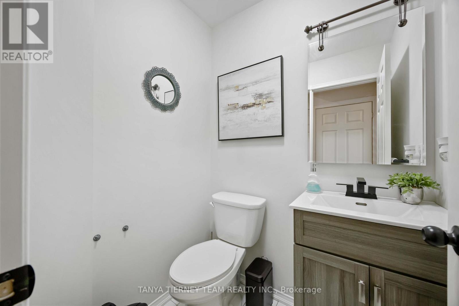 102 Zachary Place, Whitby, Ontario  L0B 1C0 - Photo 24 - E12893532