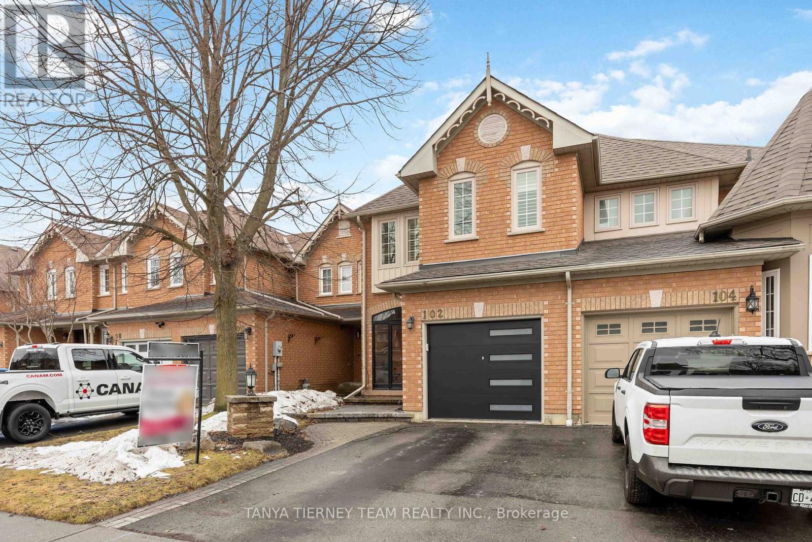 102 Zachary Place, Whitby, Ontario  L0B 1C0 - Photo 3 - E12893532