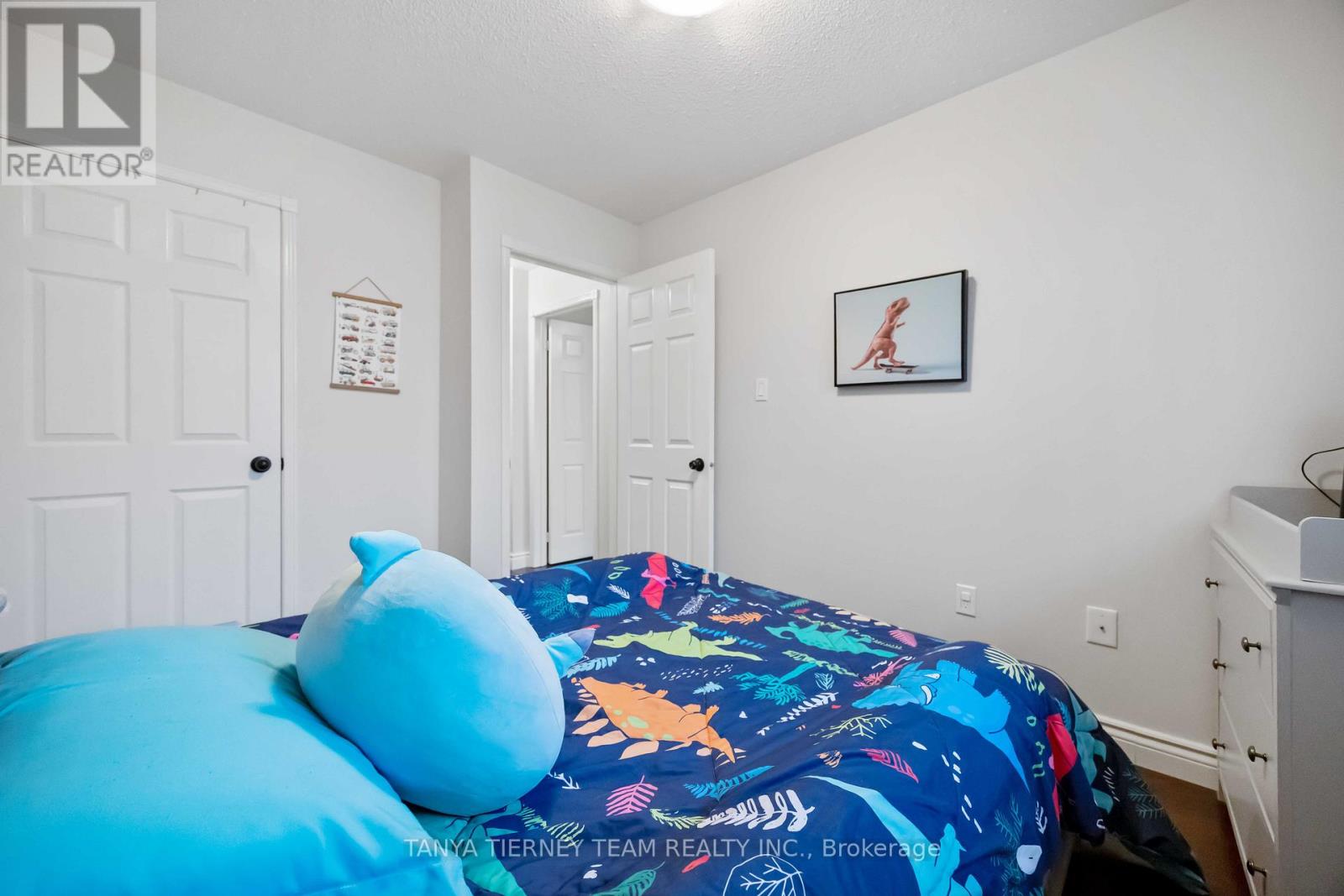 102 Zachary Place, Whitby, Ontario  L0B 1C0 - Photo 37 - E12893532