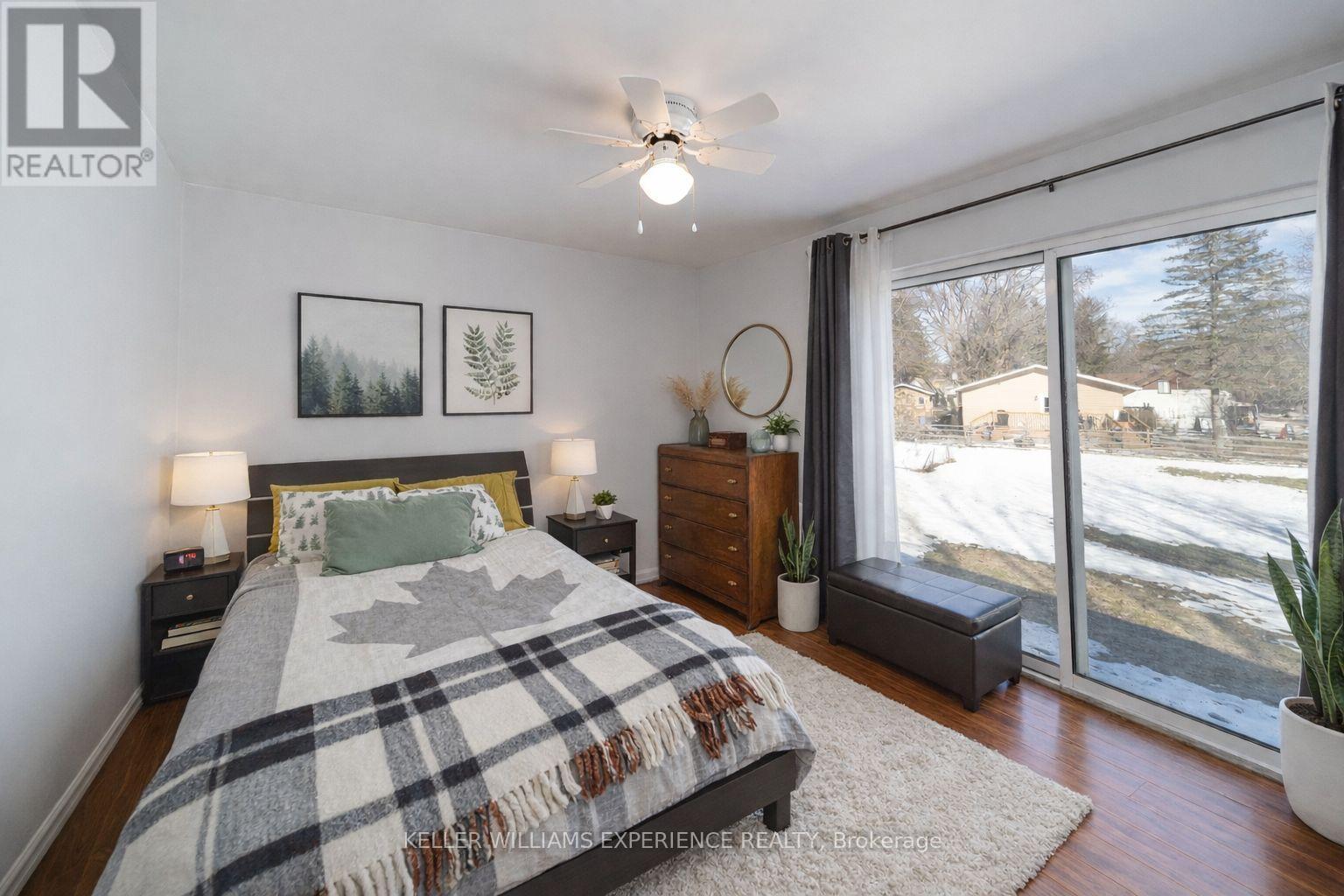 12 Elgin Street, Clearview, Ontario  L0M 1N0 - Photo 8 - S12893516