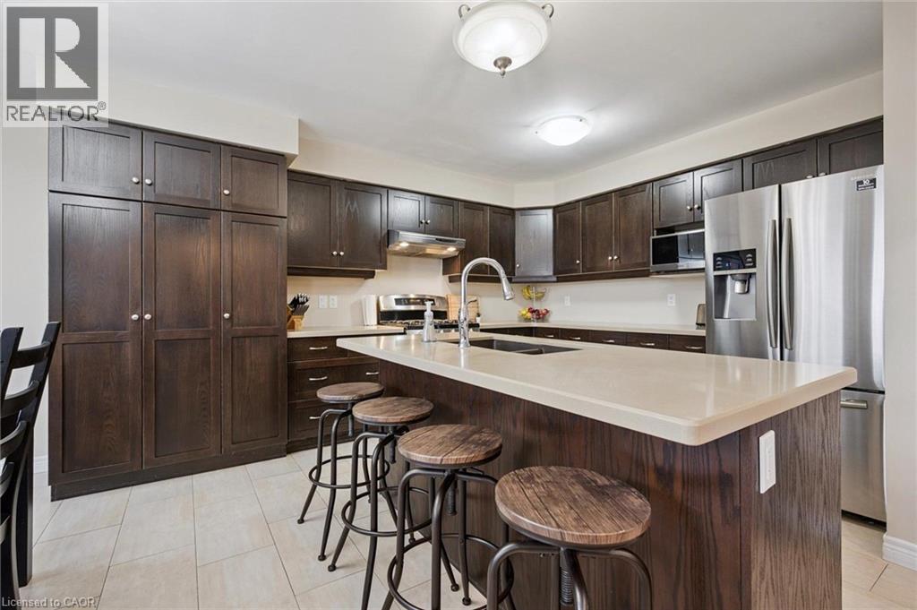 94 Cityview Drive N, Guelph, Ontario  N1E 6Y5 - Photo 3 - 40810462