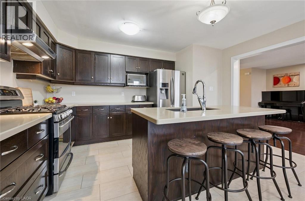 94 Cityview Drive N, Guelph, Ontario  N1E 6Y5 - Photo 6 - 40810462