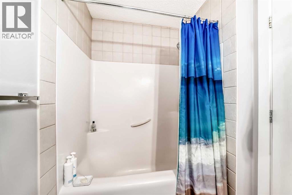 562 New Brighton Drive Se, Calgary, Alberta  T2Z 0N8 - Photo 31 - A2275887