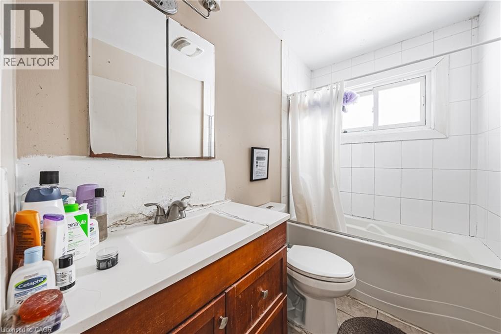 928 Upper Gage Avenue, Hamilton, Ontario  L8V 4K9 - Photo 13 - 40812806