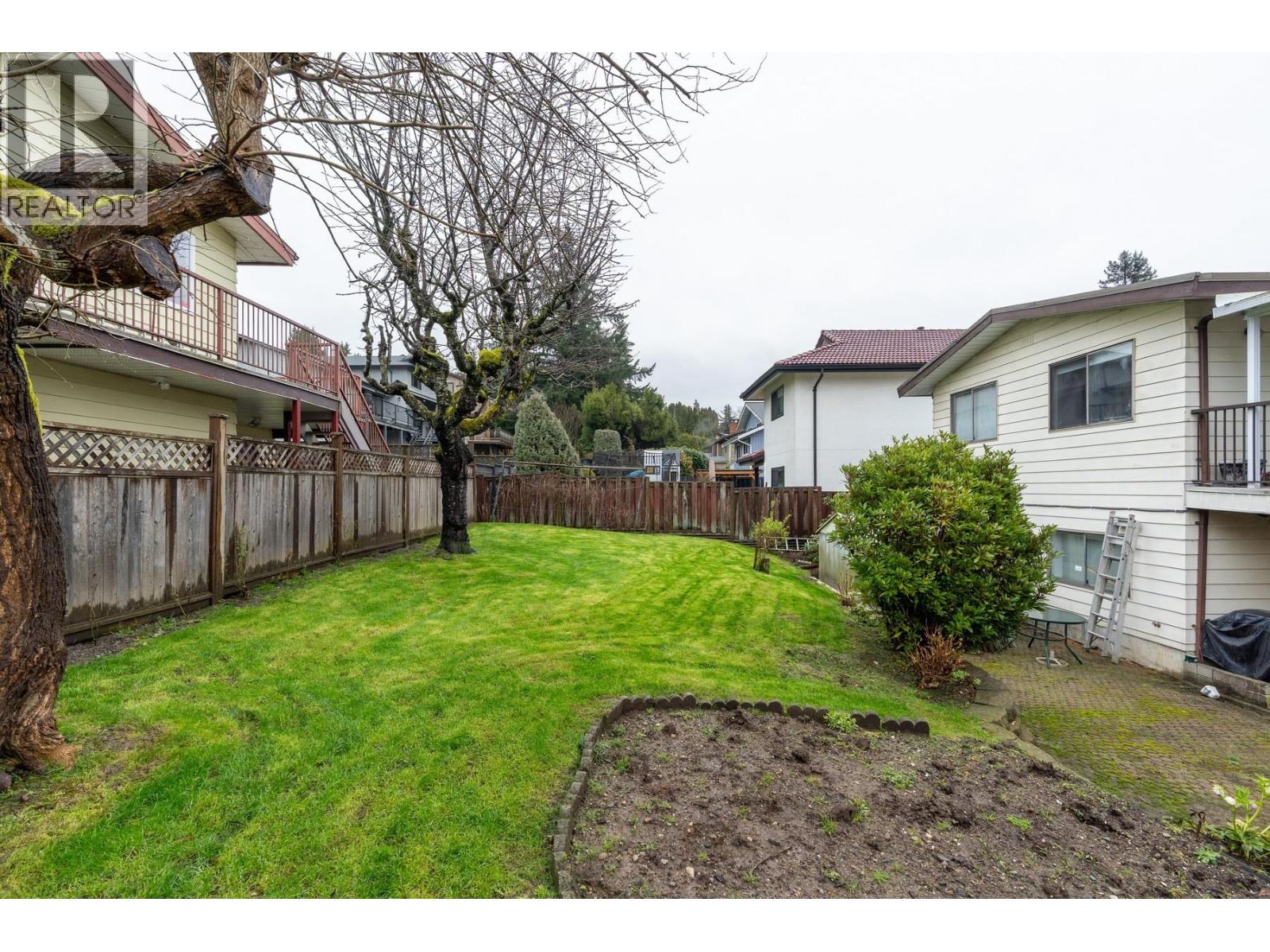 7615 Lawrence Drive, Burnaby, British Columbia  V5A 3M6 - Photo 39 - R3100725