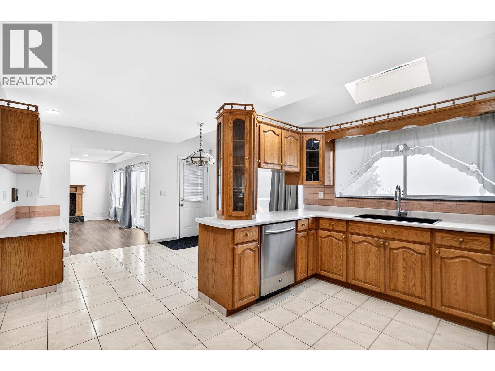 291 N Springer Avenue, Burnaby, British Columbia  V5B 1H5 - Photo 14 - R3085034