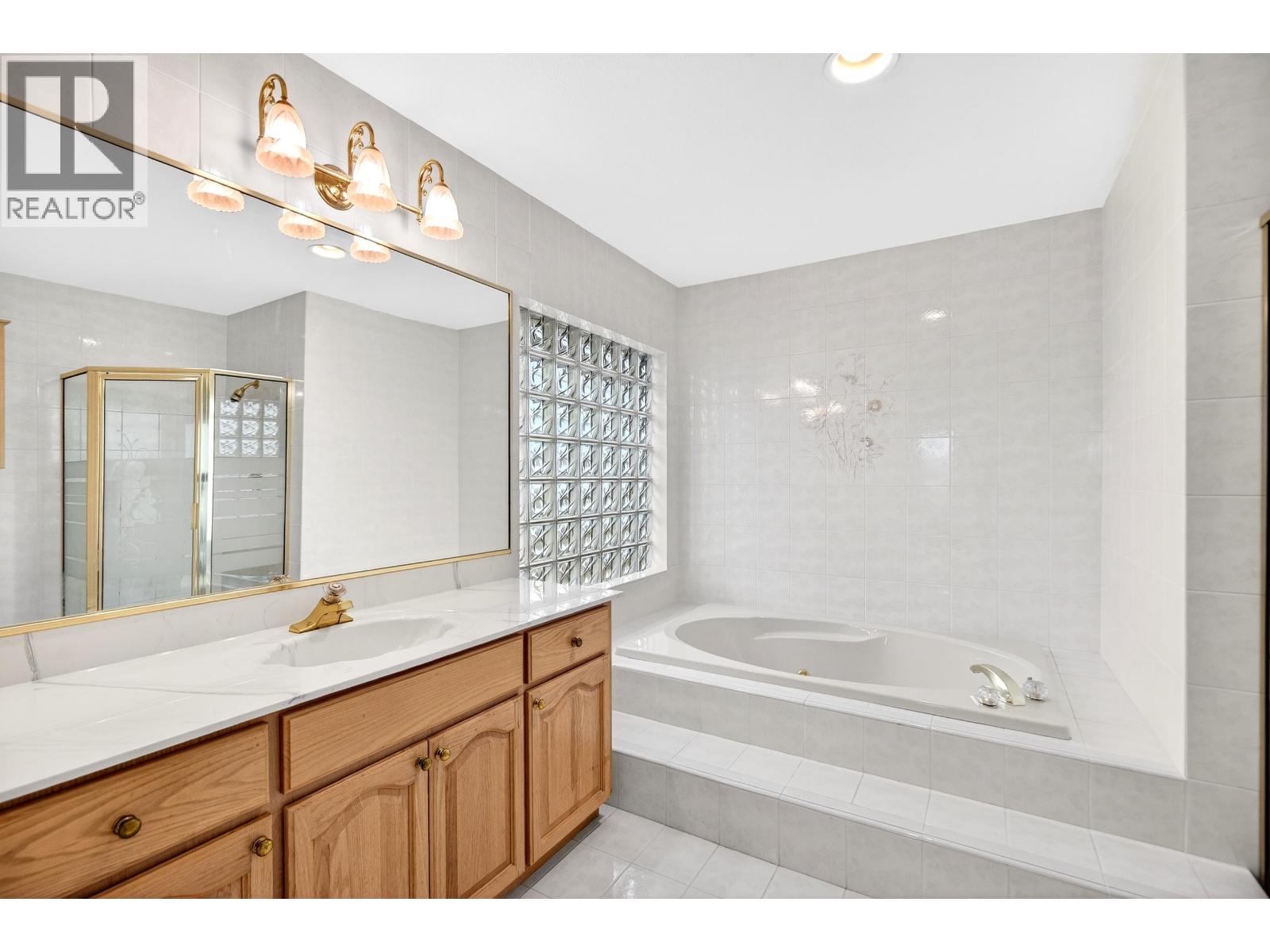 291 N Springer Avenue, Burnaby, British Columbia  V5B 1H5 - Photo 28 - R3085034