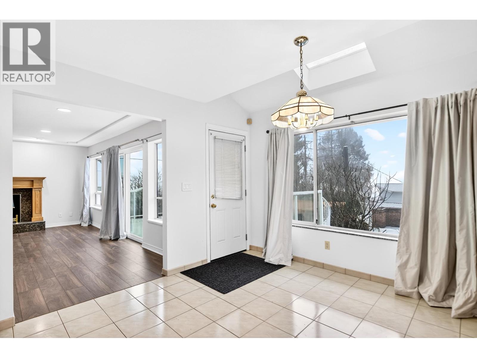 291 N Springer Avenue, Burnaby, British Columbia  V5B 1H5 - Photo 17 - R3085034