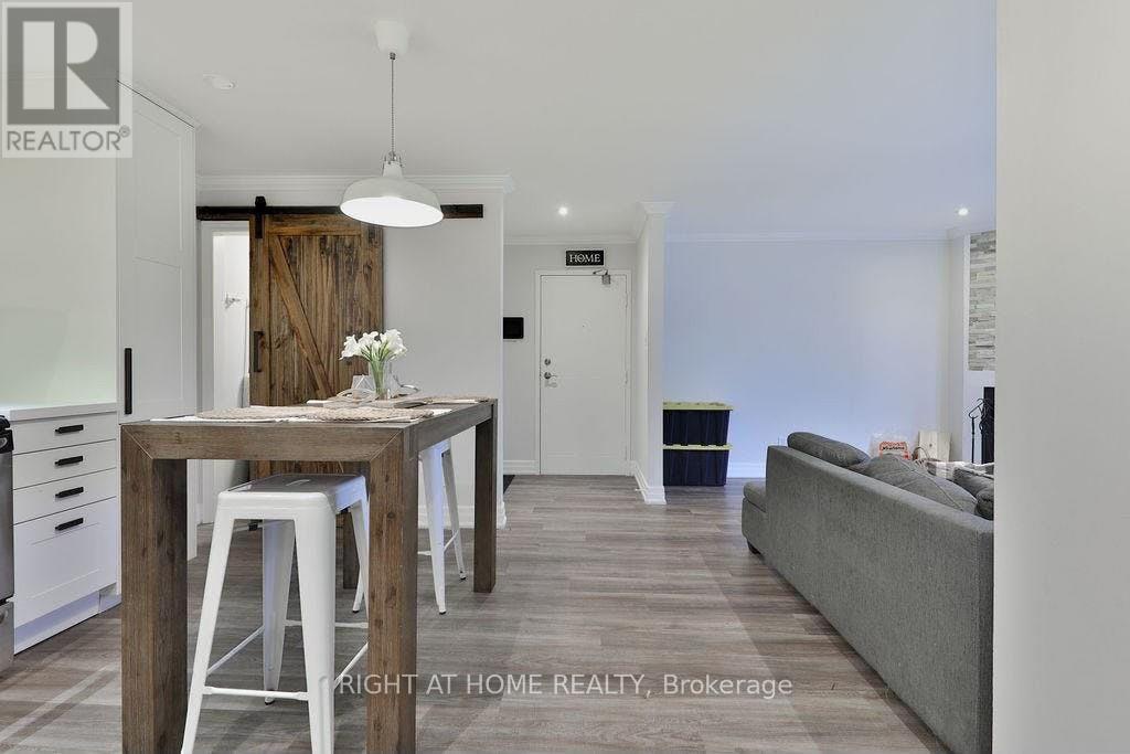 234 - 1498 Pilgrims Way, Oakville (Ga Glen Abbey), Ontario  L6M 3G9 - Photo 6 - W12893478