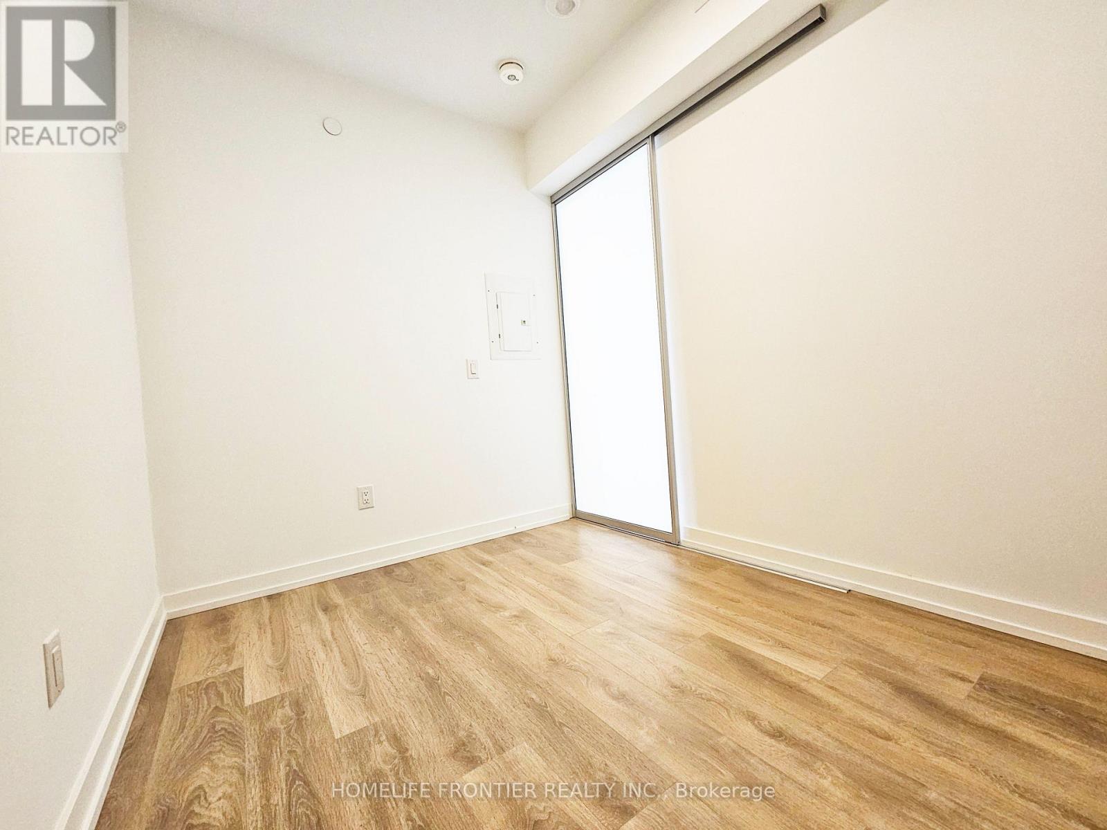 918 - 1100 Sheppard Avenue, Toronto (York University Heights), Ontario  M3K 0E4 - Photo 12 - W12893486