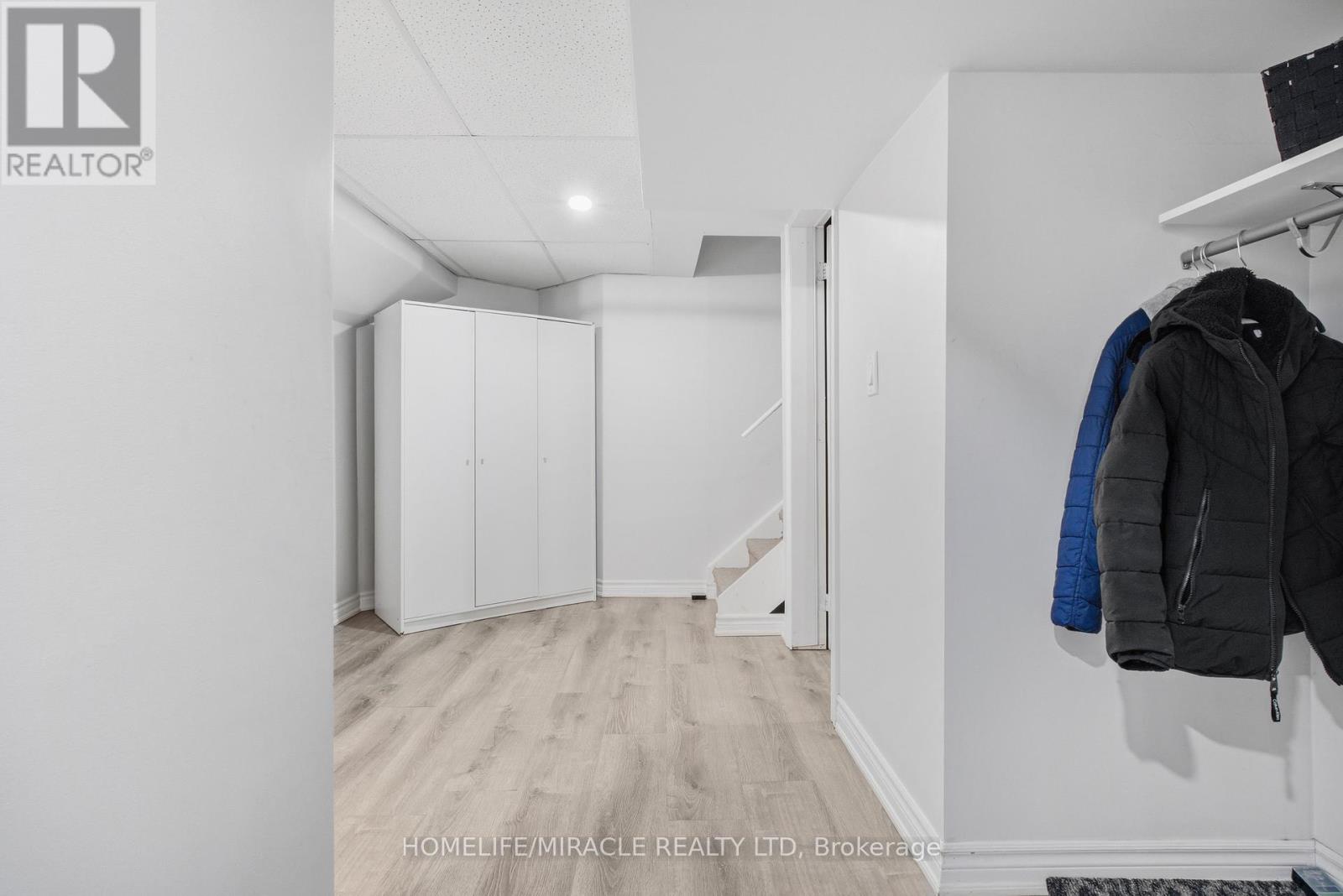 71 Skyvalley Drive, Brampton, Ontario  L6P 3B7 - Photo 31 - W12893518