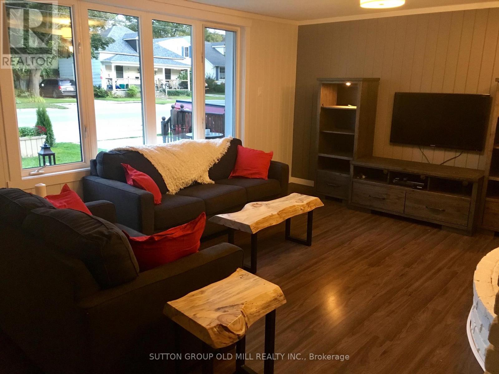 124 Bruce Street S, Blue Mountains, Ontario  N0H 2P0 - Photo 6 - X12893502