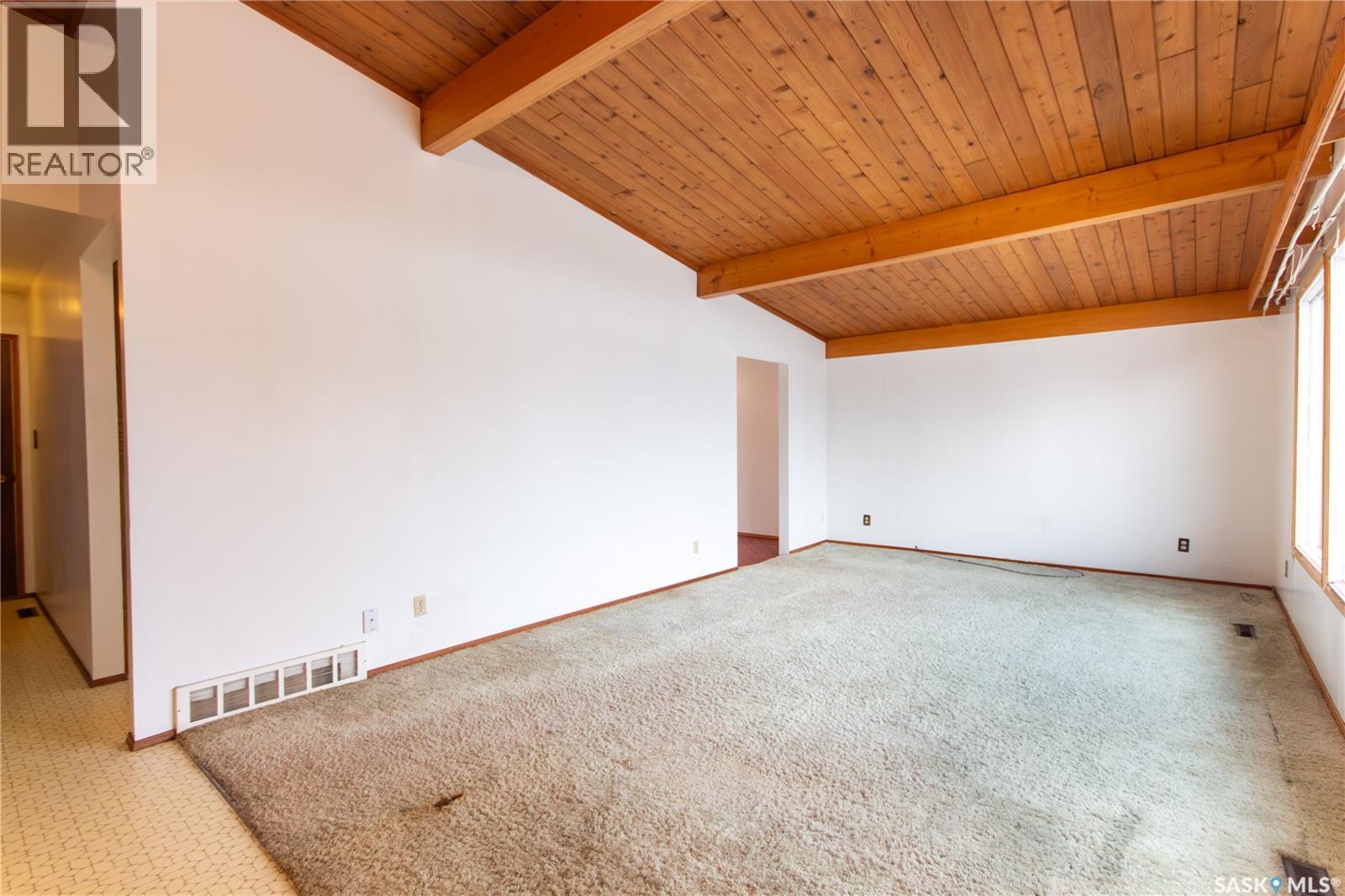 1902 95th Street, North Battleford, Saskatchewan  S9A 3C7 - Photo 4 - SK030674