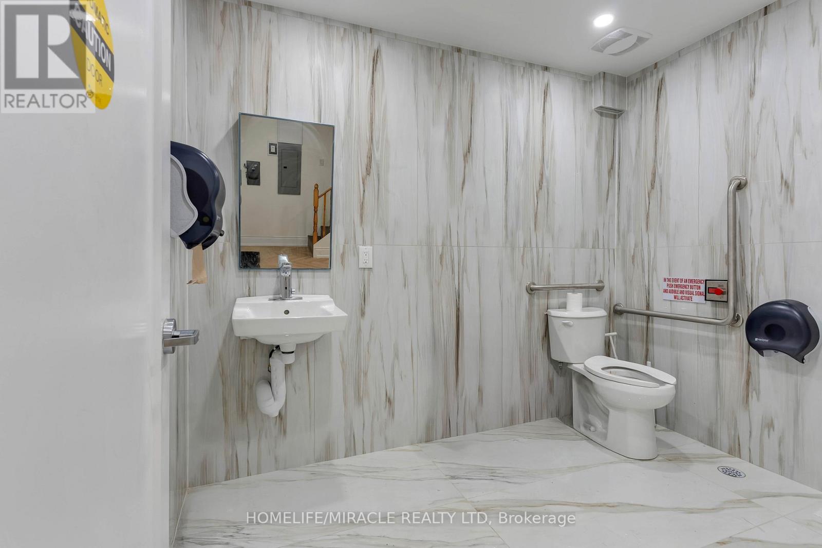 9 - 2575 Steeles Avenue E, Brampton (Steeles Industrial), Ontario  L6T 5T1 - Photo 15 - W12884990