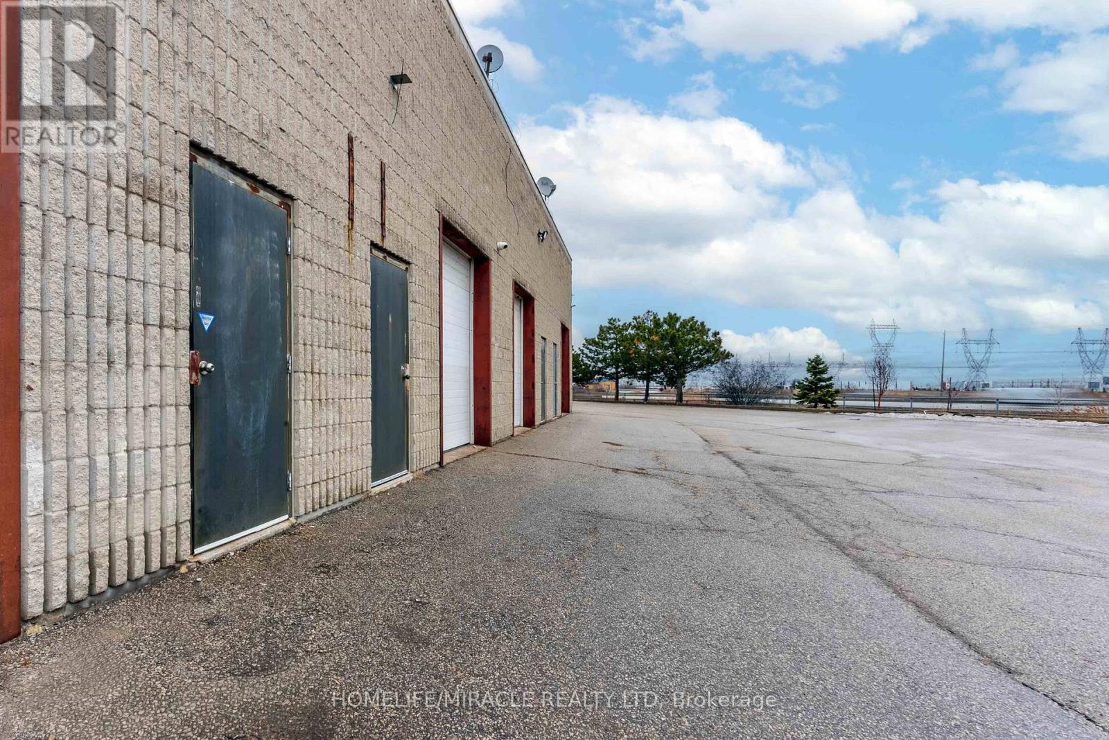 9 - 2575 Steeles Avenue E, Brampton (Steeles Industrial), Ontario  L6T 5T1 - Photo 17 - W12884990