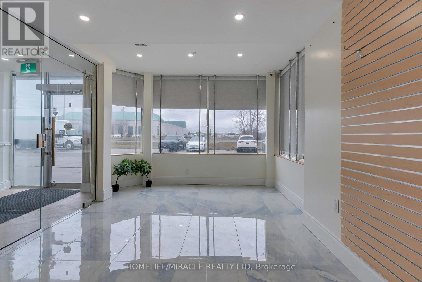 9 - 2575 Steeles Avenue E, Brampton (Steeles Industrial), Ontario  L6T 5T1 - Photo 7 - W12884990