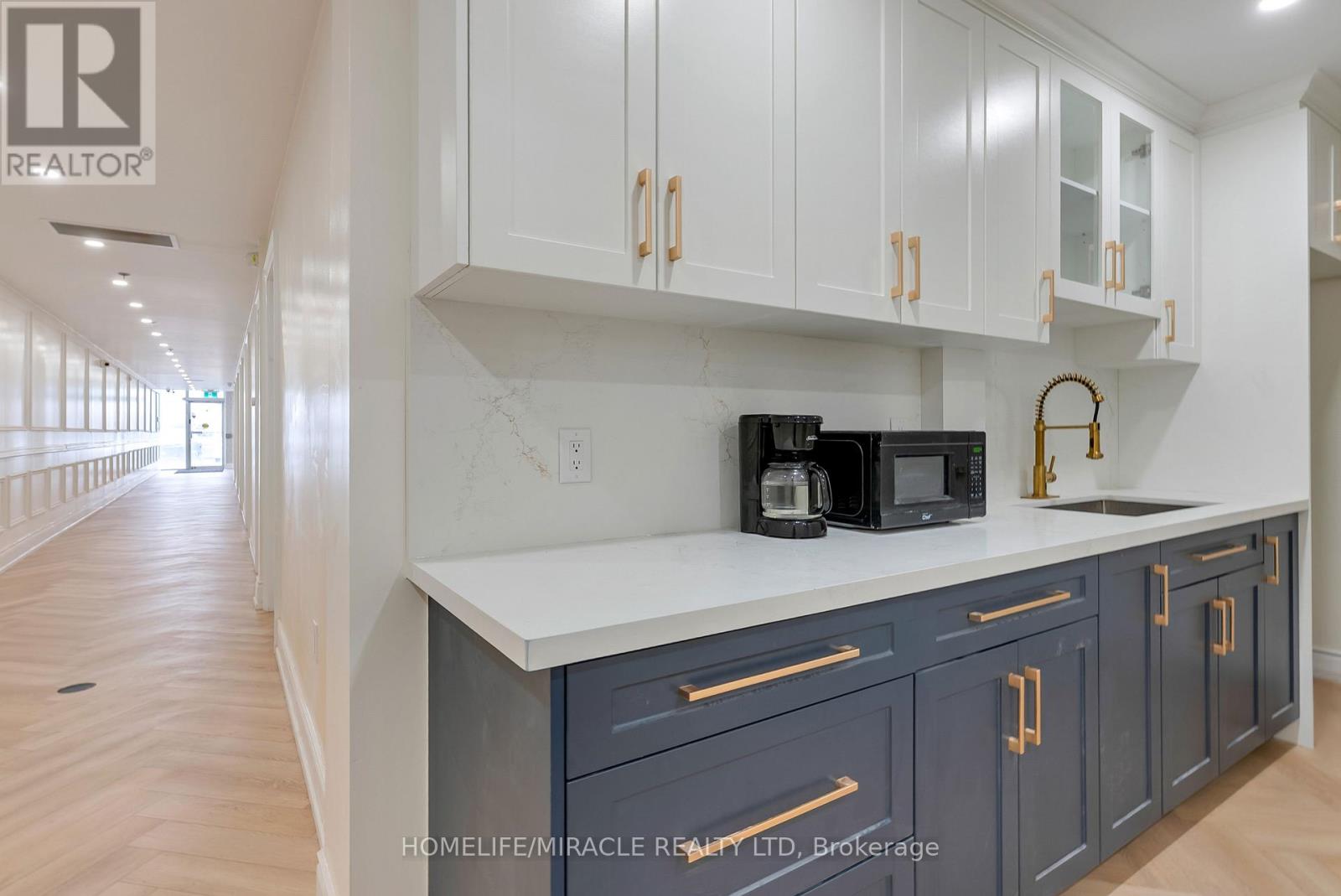 9 - 2575 Steeles Avenue E, Brampton (Steeles Industrial), Ontario  L6T 5T1 - Photo 10 - W12884990