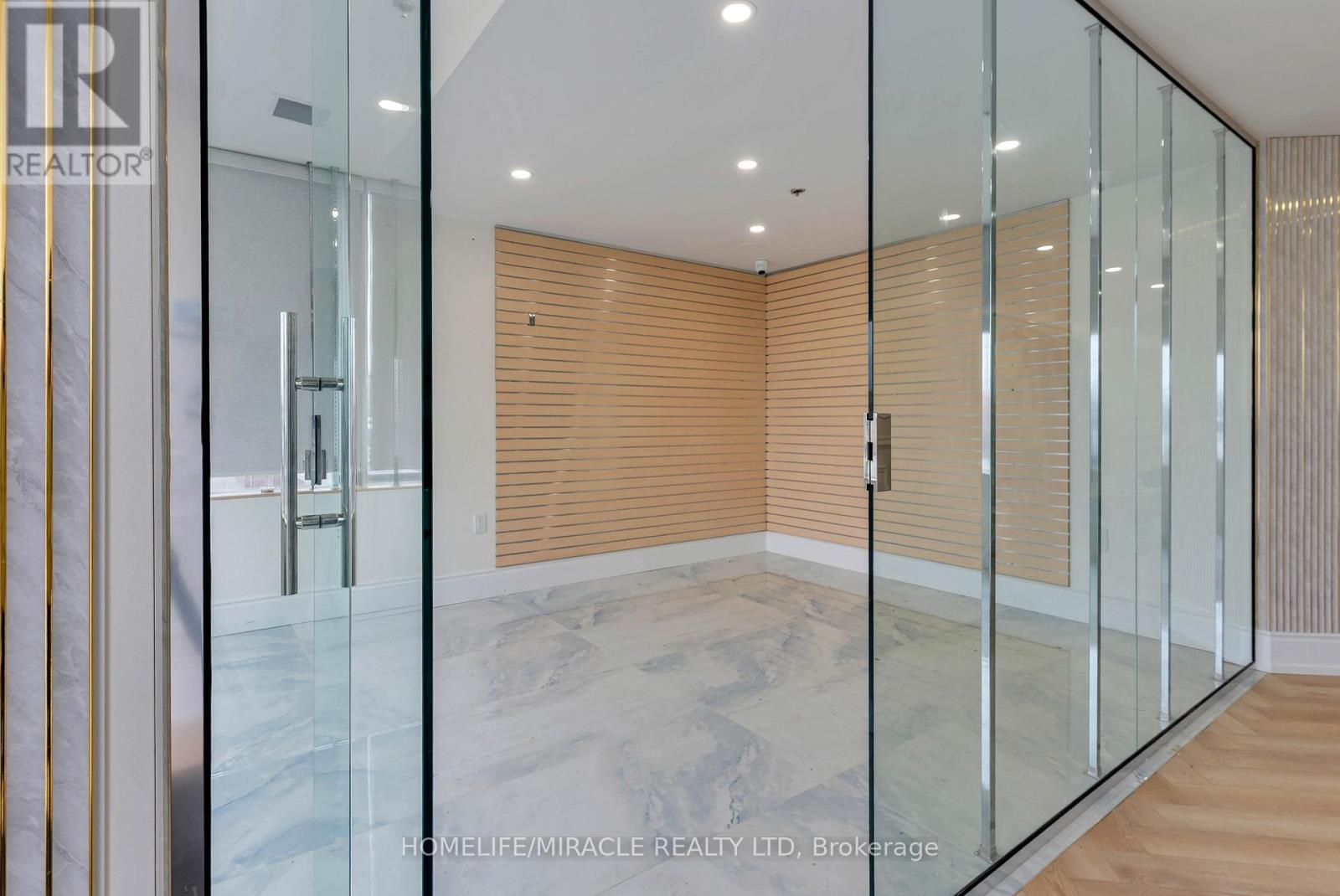 9 - 2575 Steeles Avenue E, Brampton (Steeles Industrial), Ontario  L6T 5T1 - Photo 3 - W12884990