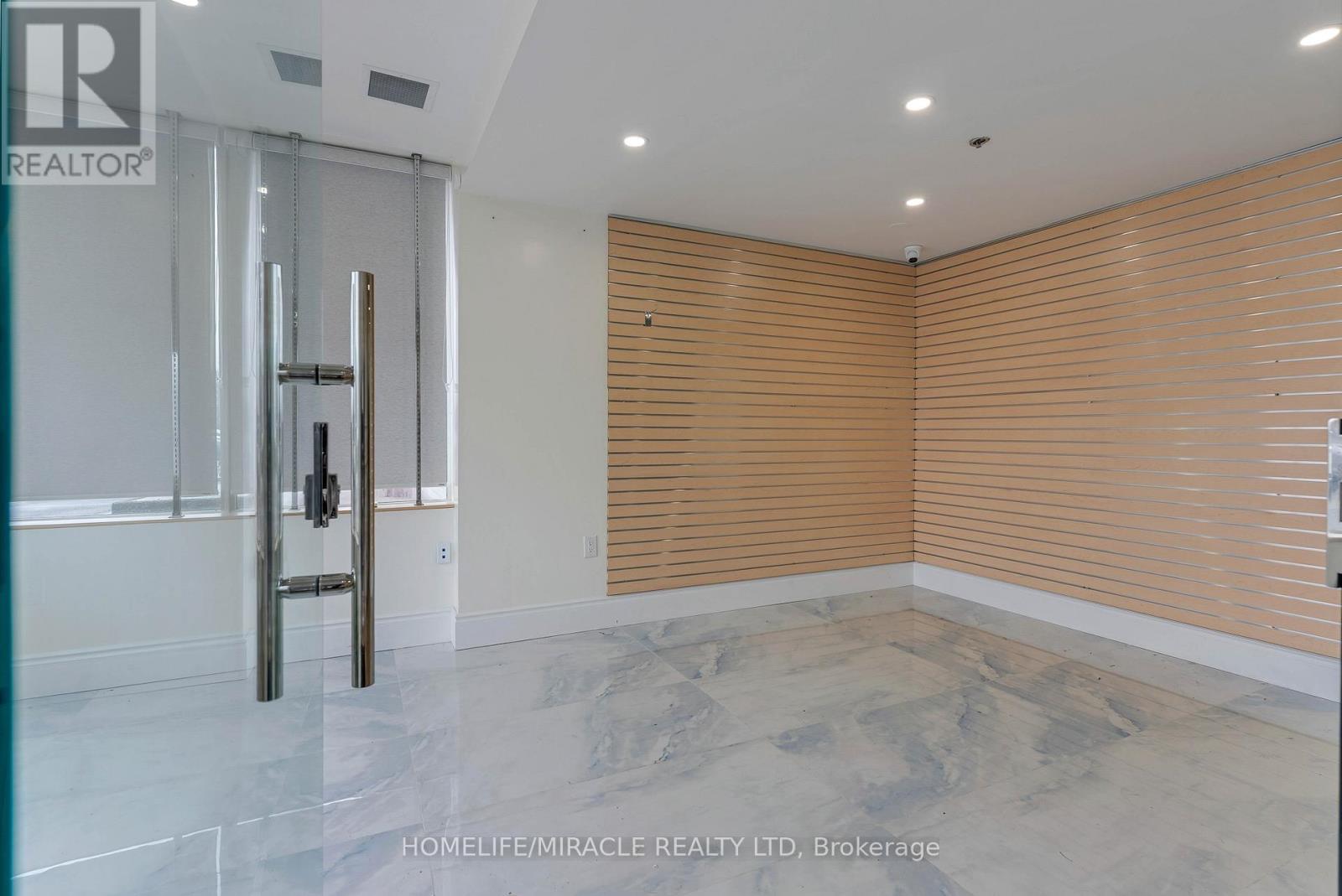 9 - 2575 Steeles Avenue E, Brampton (Steeles Industrial), Ontario  L6T 5T1 - Photo 4 - W12884990