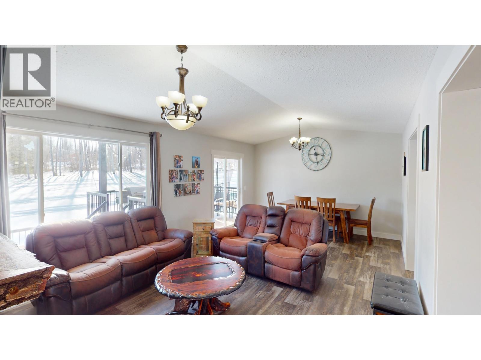 13654 W Sawyer Road, Charlie Lake, British Columbia  V1J 8L2 - Photo 12 - R3098968