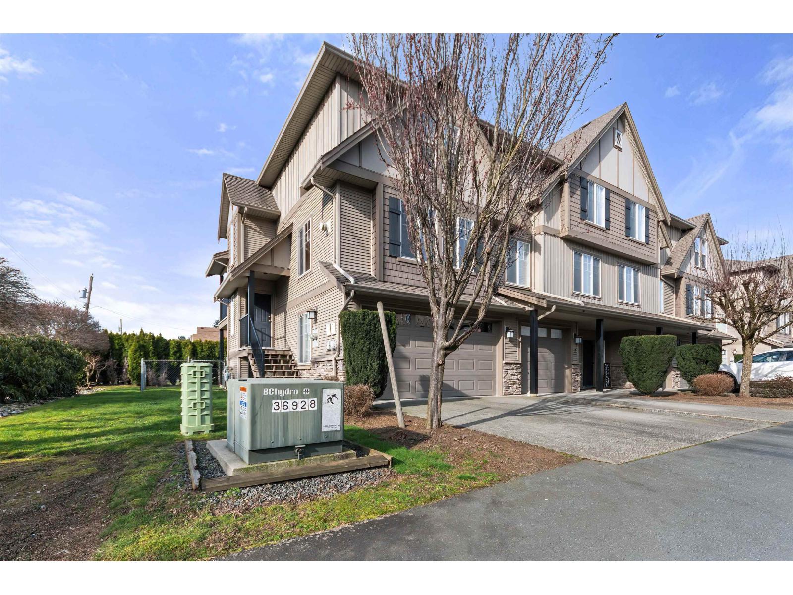 1 46321 Cessna Drive, Chilliwack Proper South, Chilliwack, British Columbia  V2P 1A7 - Photo 2 - R3092577