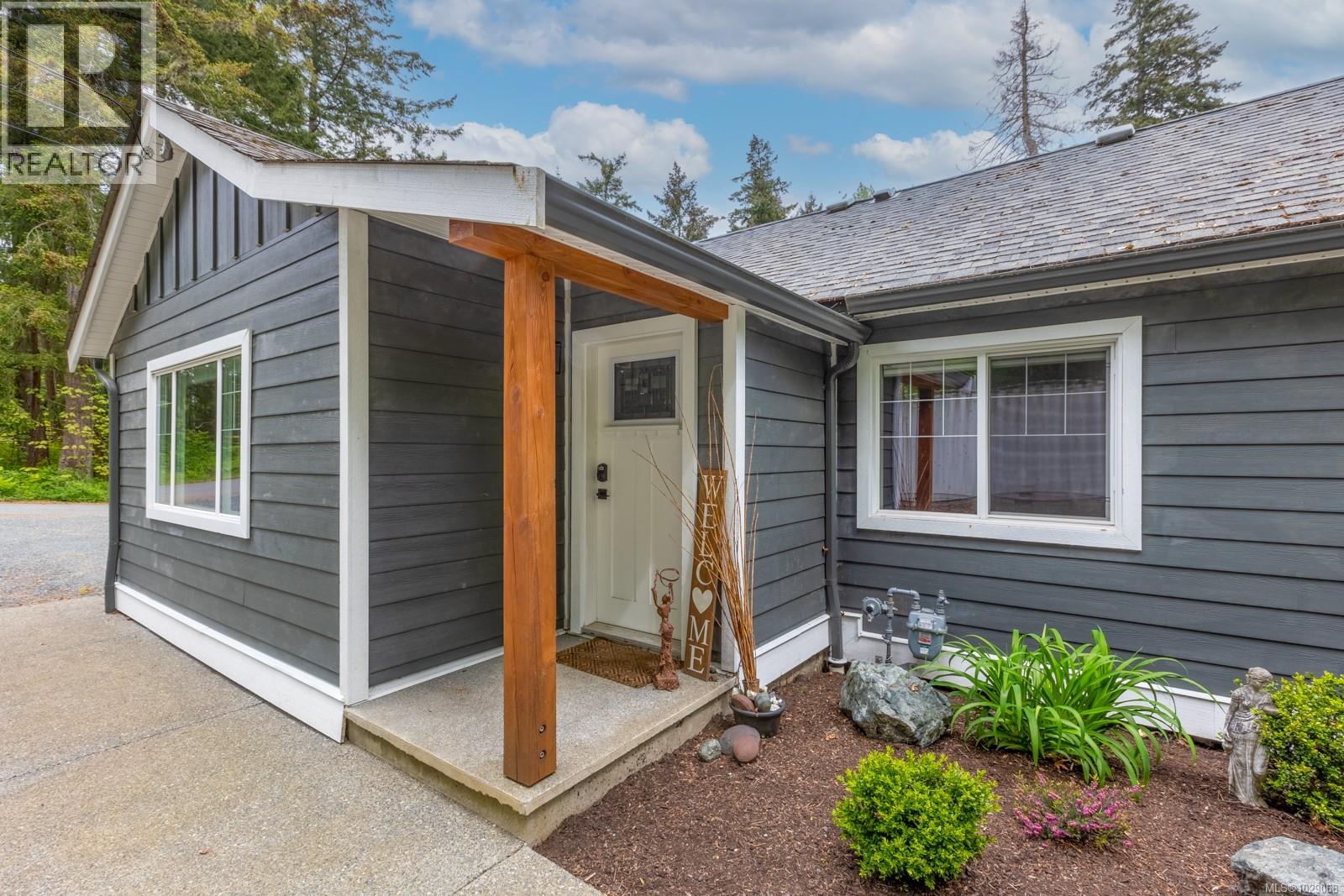 3671 Thomson Rd, Courtenay, British Columbia  V9N 9T5 - Photo 2 - 1029068