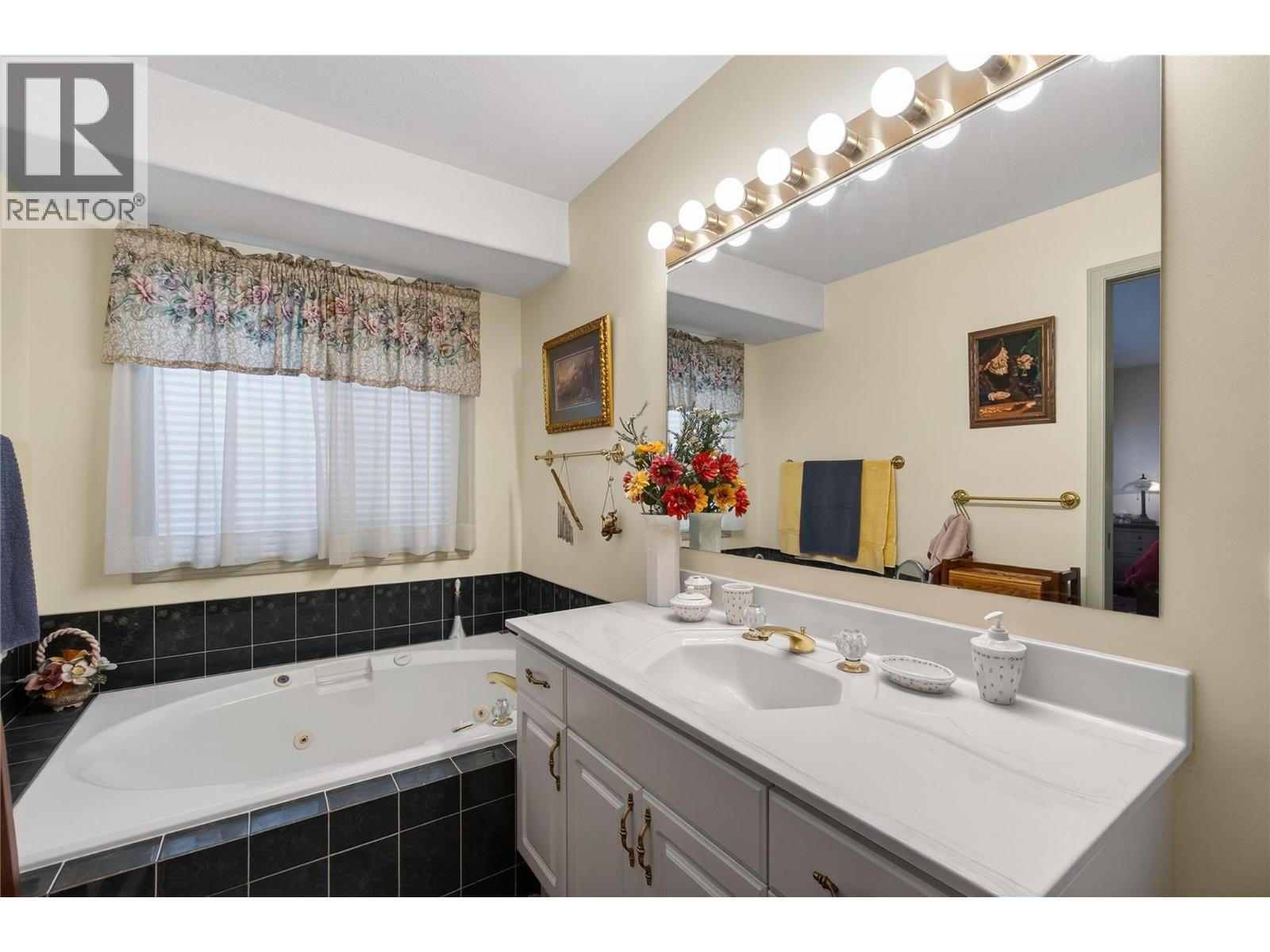 4640 13 Street Ne, Salmon Arm, British Columbia  V1E 1E3 - Photo 30 - 10379537