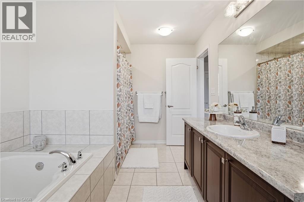 62 Esther Crescent, Thorold, Ontario  L3B 0G2 - Photo 37 - 40812779