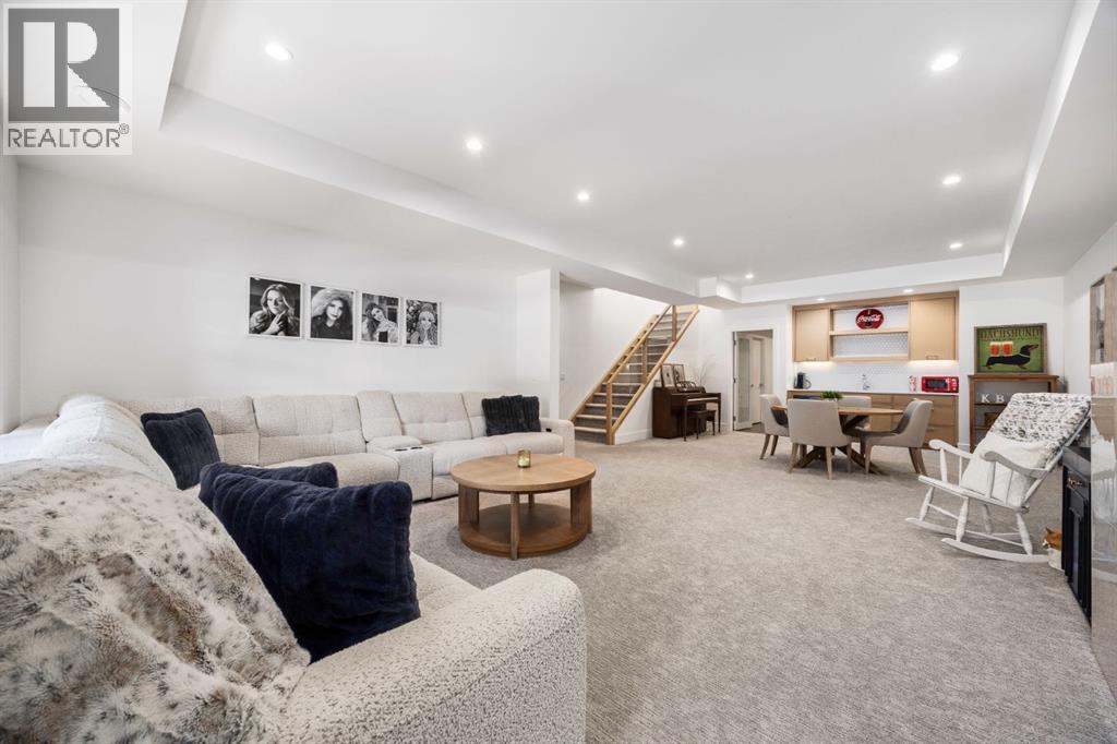 307 Elveden Court SW, Calgary, Alberta  T3H 2A9 - Photo 25 - A2286811