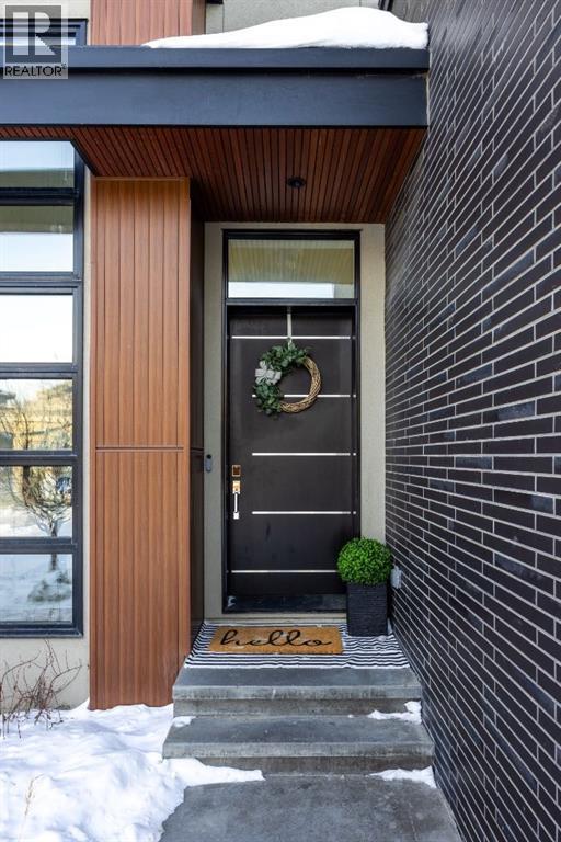 307 Elveden Court SW, Calgary, Alberta  T3H 2A9 - Photo 8 - A2286811