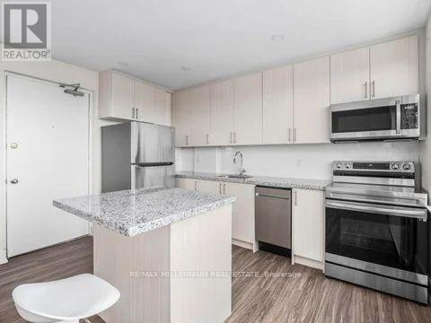 102 - 1 Bansley Avenue, Toronto (Oakwood Village), Ontario  M6E 2A1 - Photo 3 - C12893626