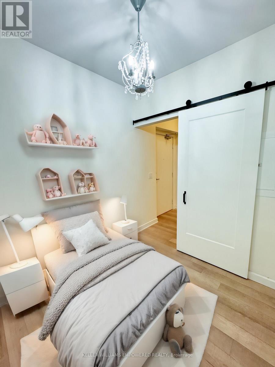 406 - 210 Simcoe Street, Toronto (Kensington-Chinatown), Ontario  M5T 0A9 - Photo 10 - C12893628