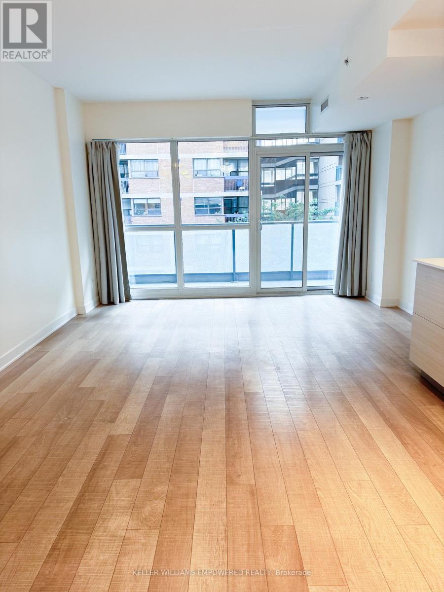 406 - 210 Simcoe Street, Toronto (Kensington-Chinatown), Ontario  M5T 0A9 - Photo 4 - C12893628