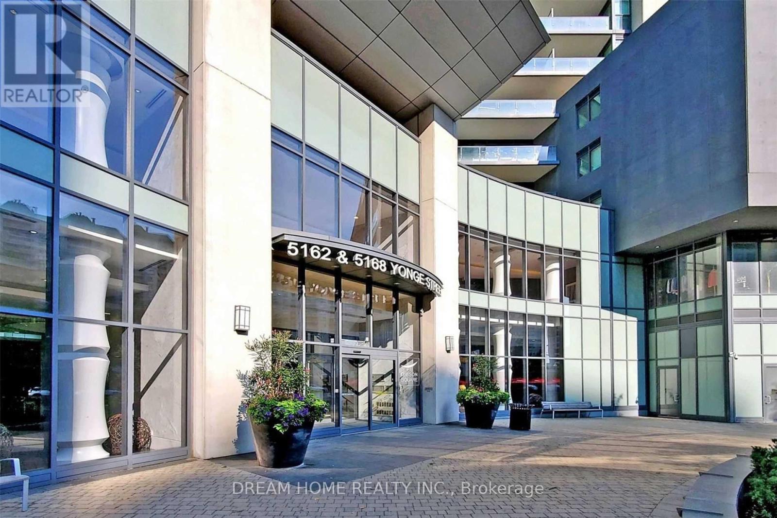 811 - 5162 Yonge Street, Toronto (Willowdale West), Ontario  M2N 5P6 - Photo 1 - C12893630