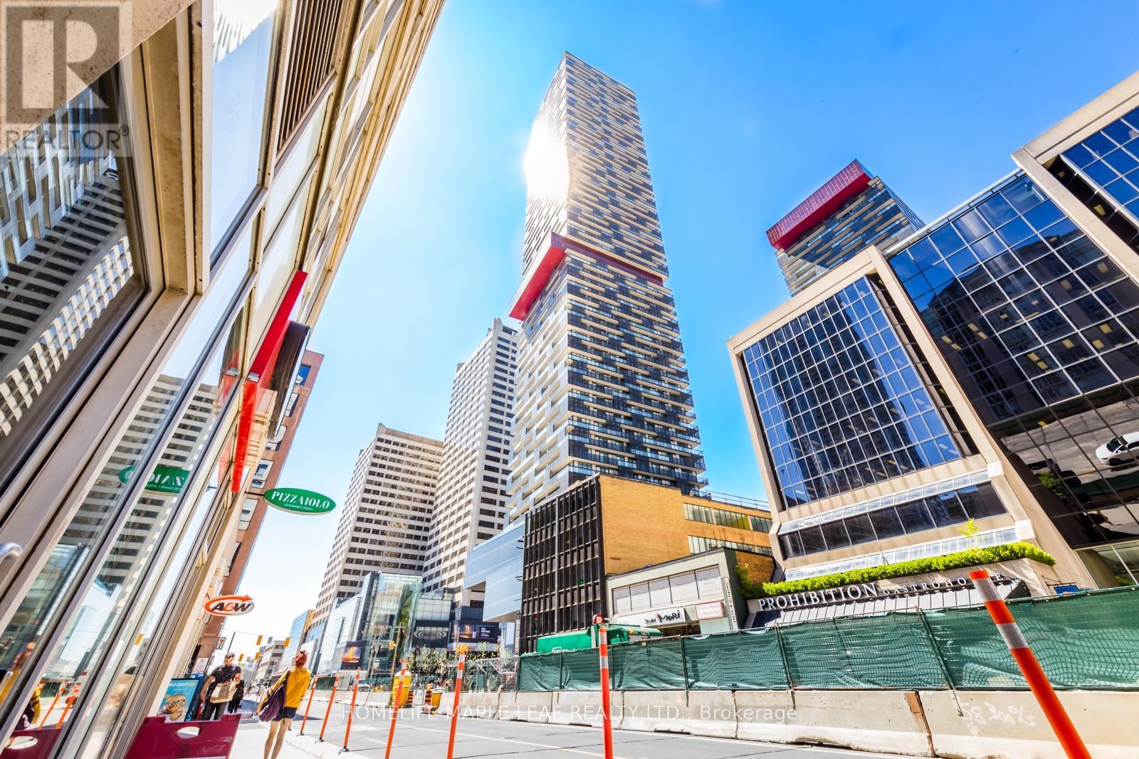 1506 - 8 Eglinton Avenue E, Toronto (Mount Pleasant West), Ontario  M4P 0C1 - Photo 2 - C12893640