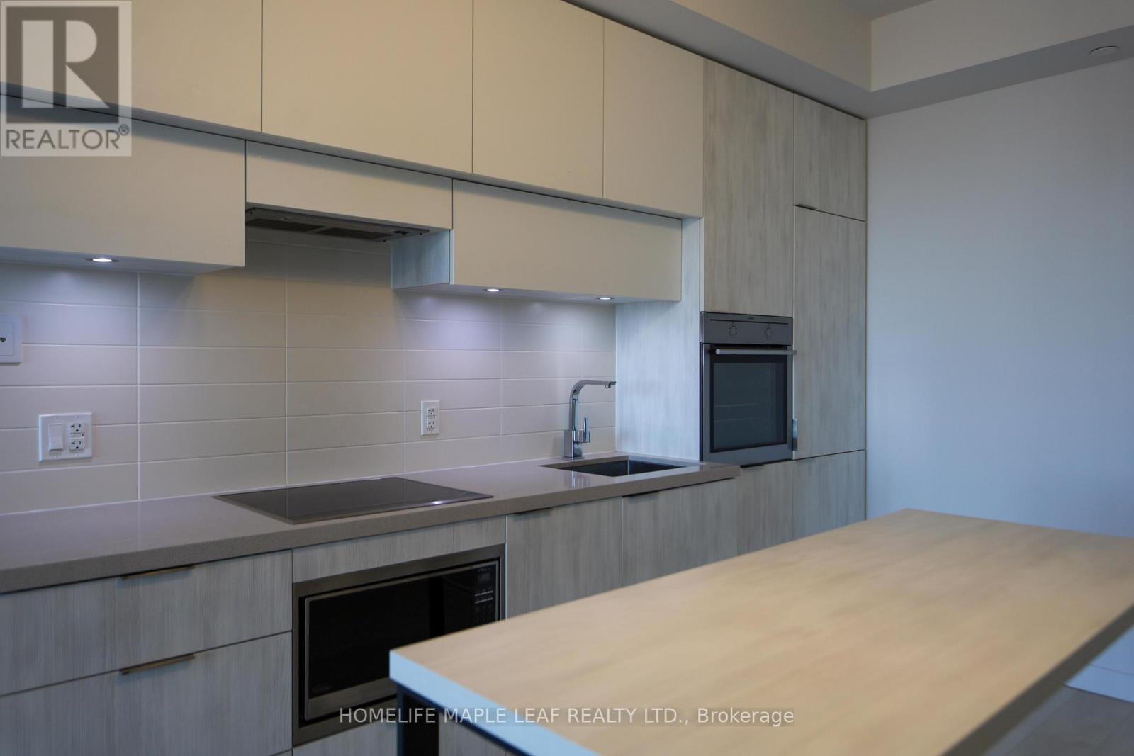 1506 - 8 Eglinton Avenue E, Toronto (Mount Pleasant West), Ontario  M4P 0C1 - Photo 9 - C12893640