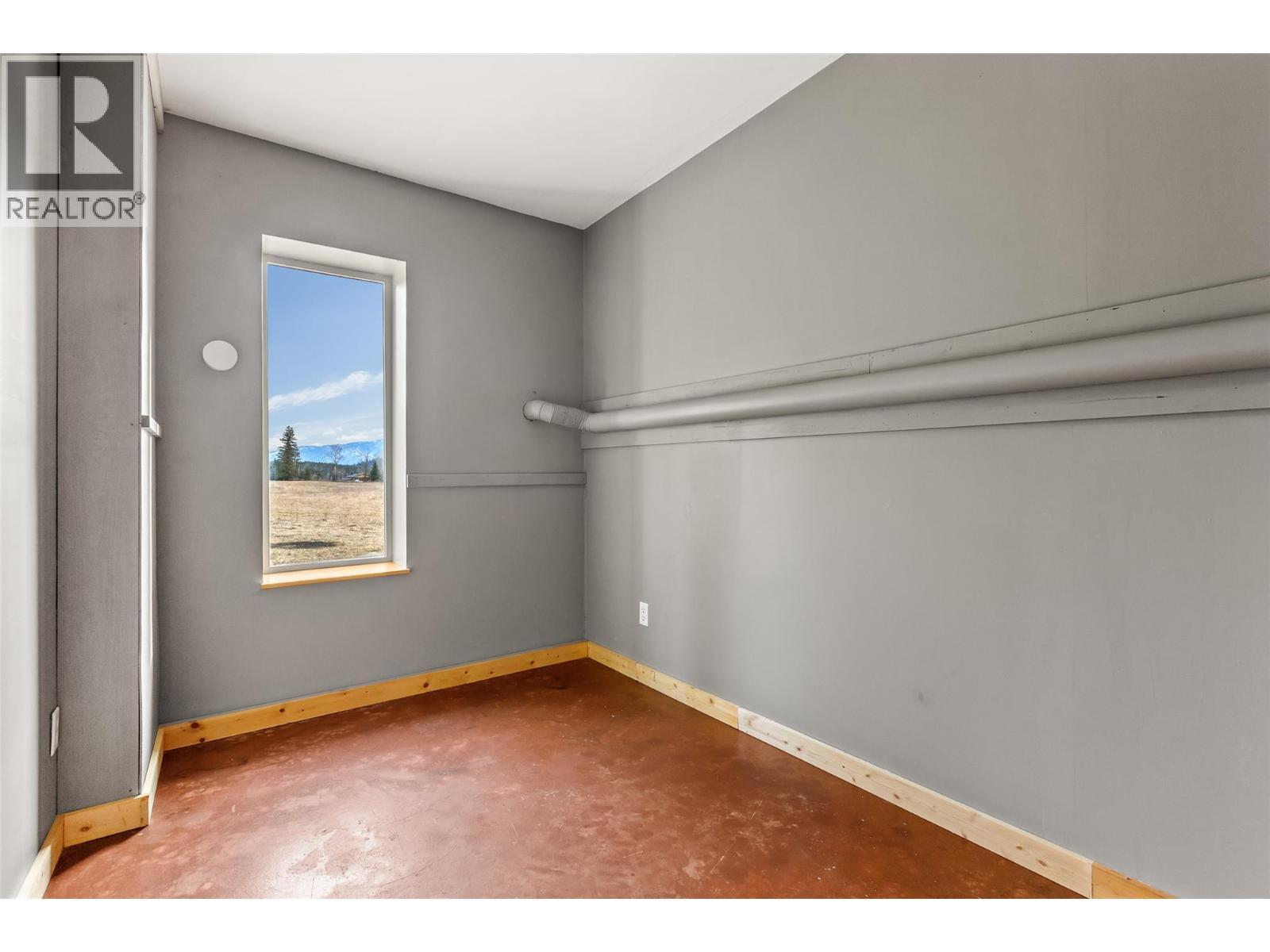 4751 40th Street, Canyon, British Columbia  V0B 1C1 - Photo 8 - 10379198