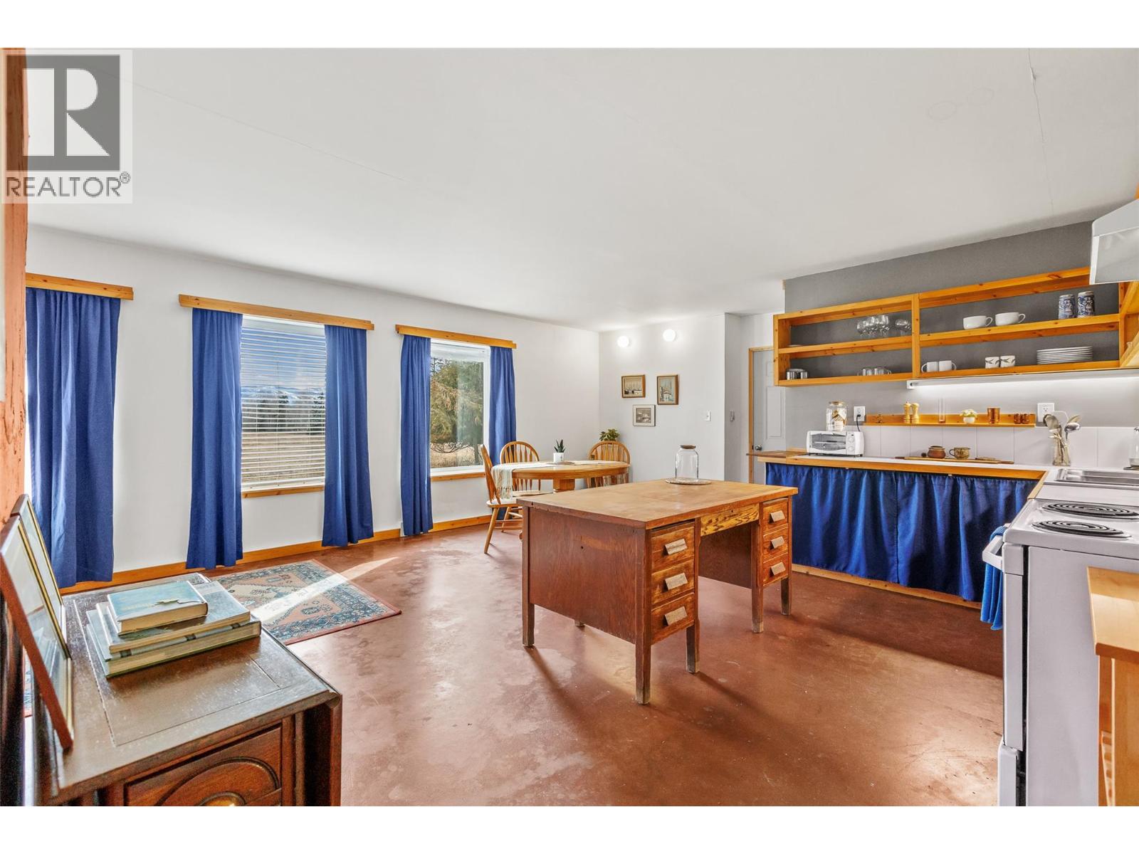 4751 40th Street, Canyon, British Columbia  V0B 1C1 - Photo 10 - 10379198